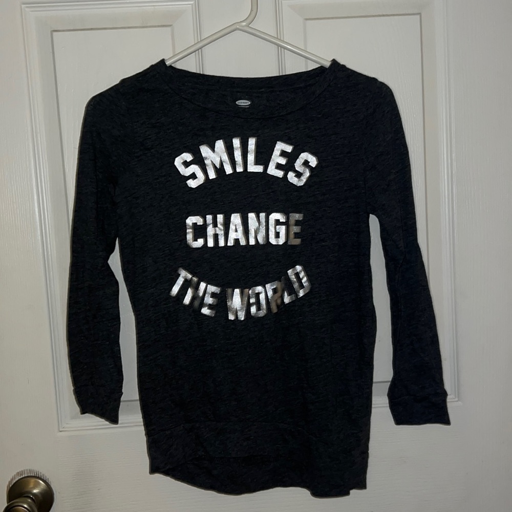 Black Old Navy long sleeve top kids large good condition never been worn